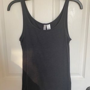 Gray tank top